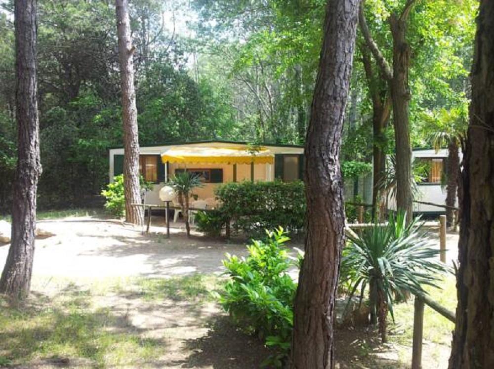 Holiday Center Valdor Кавалино-Трепорти Екстериор снимка