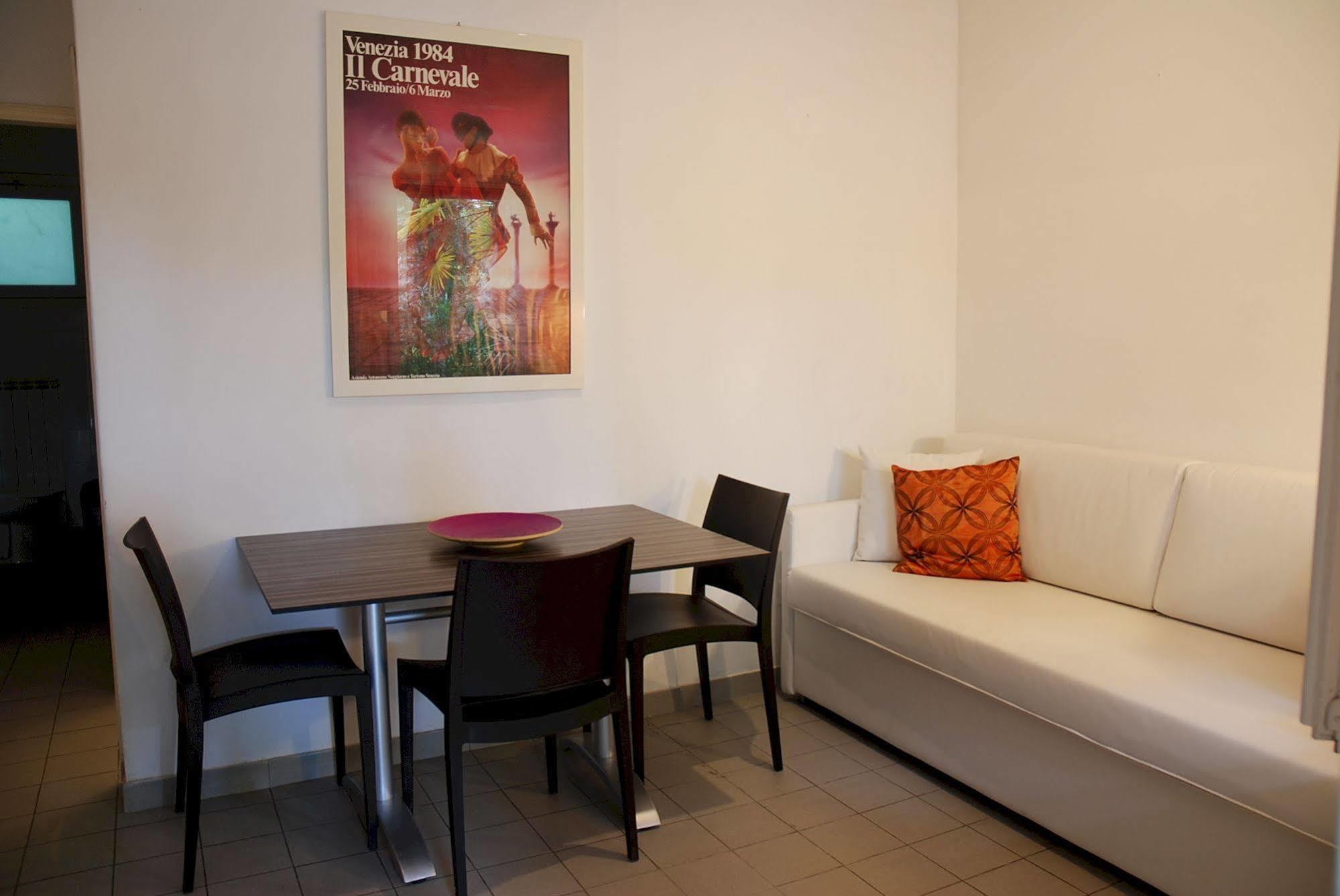 Holiday Center Valdor Кавалино-Трепорти Екстериор снимка