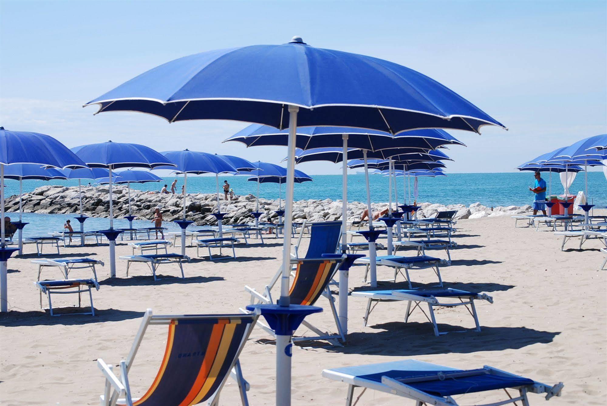 Holiday Center Valdor Кавалино-Трепорти Екстериор снимка